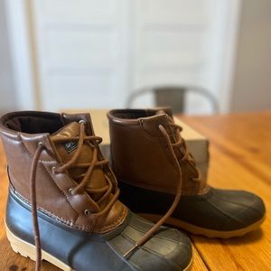 Sperry’s kids duck boots (port boot) size 4